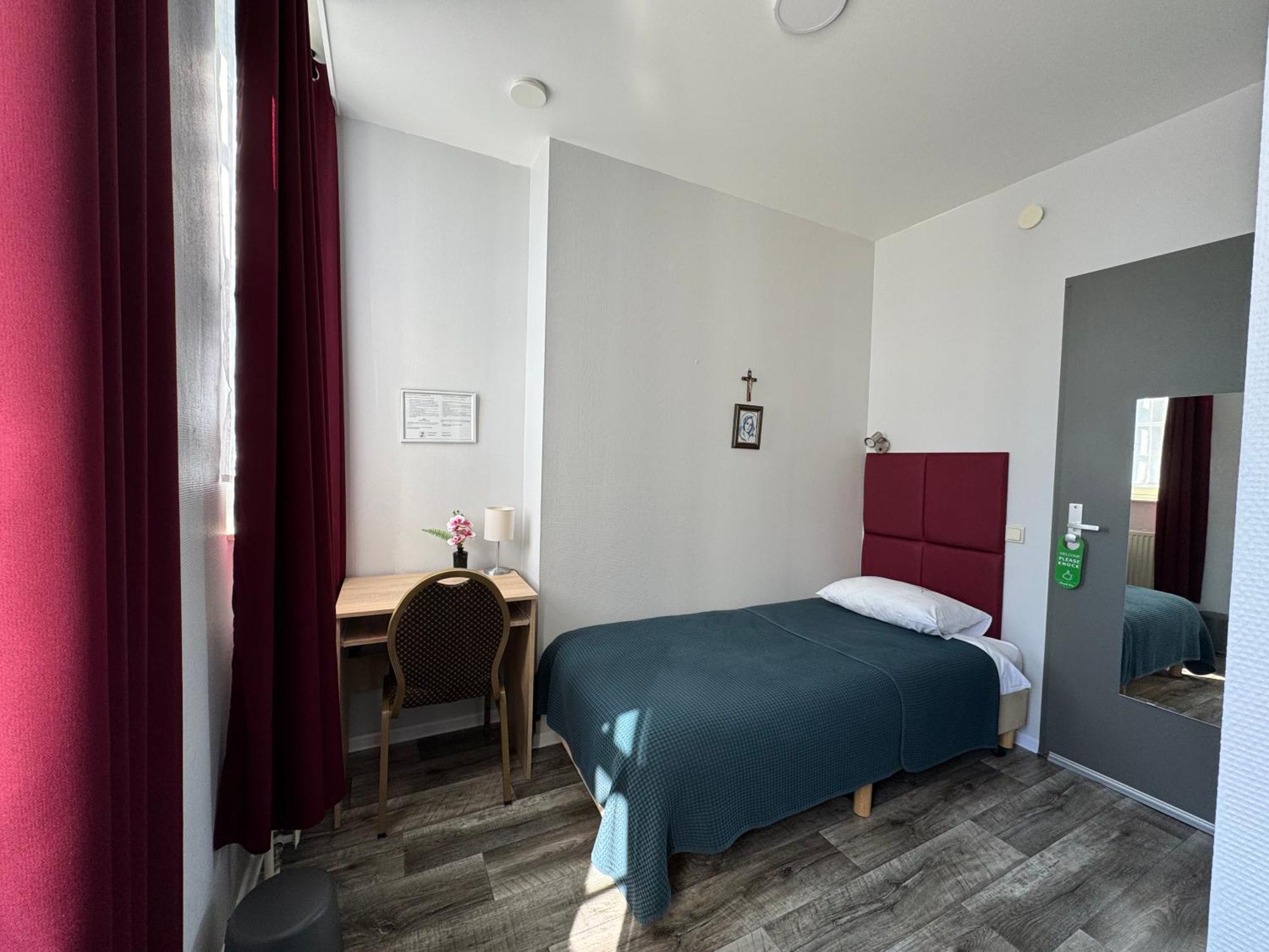 B&B Maria Hart Weert Exterior photo